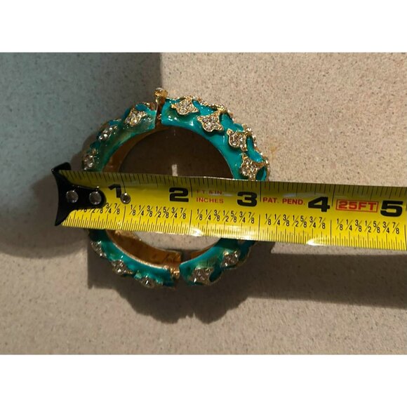 Rare ViTG 1960's Era Kenneth Jay Lane Turquoise Crystals Gold Tone Hinged Bangle - Picture 10 of 11